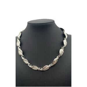 Vintage Silver Tone Leaf Leaves Link Choker Collar Necklace